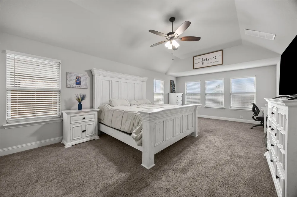3904 Holly Springs Lane Kaufman, TX 75142