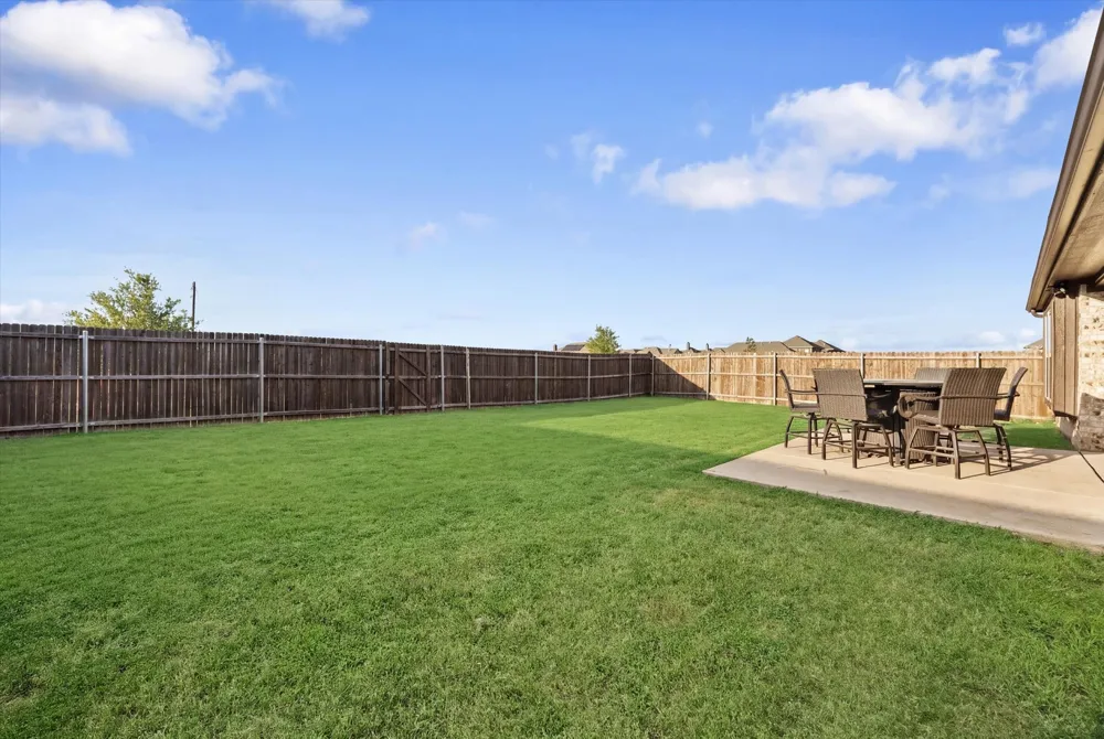3904 Holly Springs Lane Kaufman, TX 75142