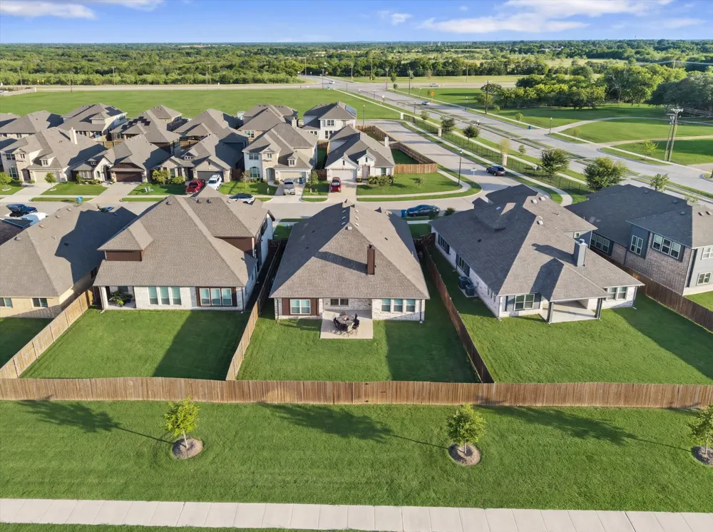 3904 Holly Springs Lane Kaufman, TX 75142