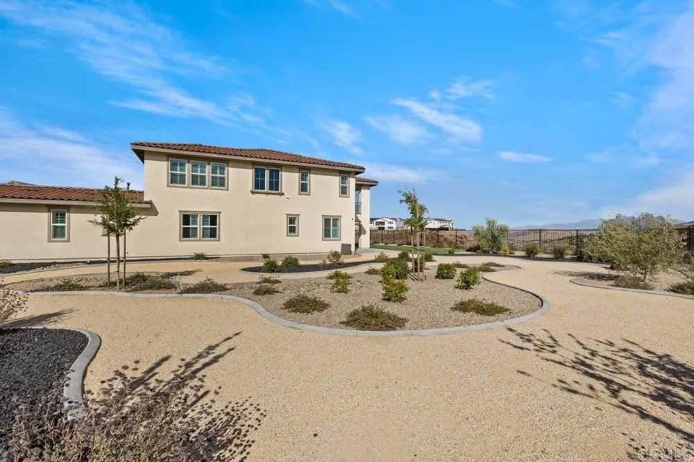 39210 Stallion Drive Palmdale, CA 93551