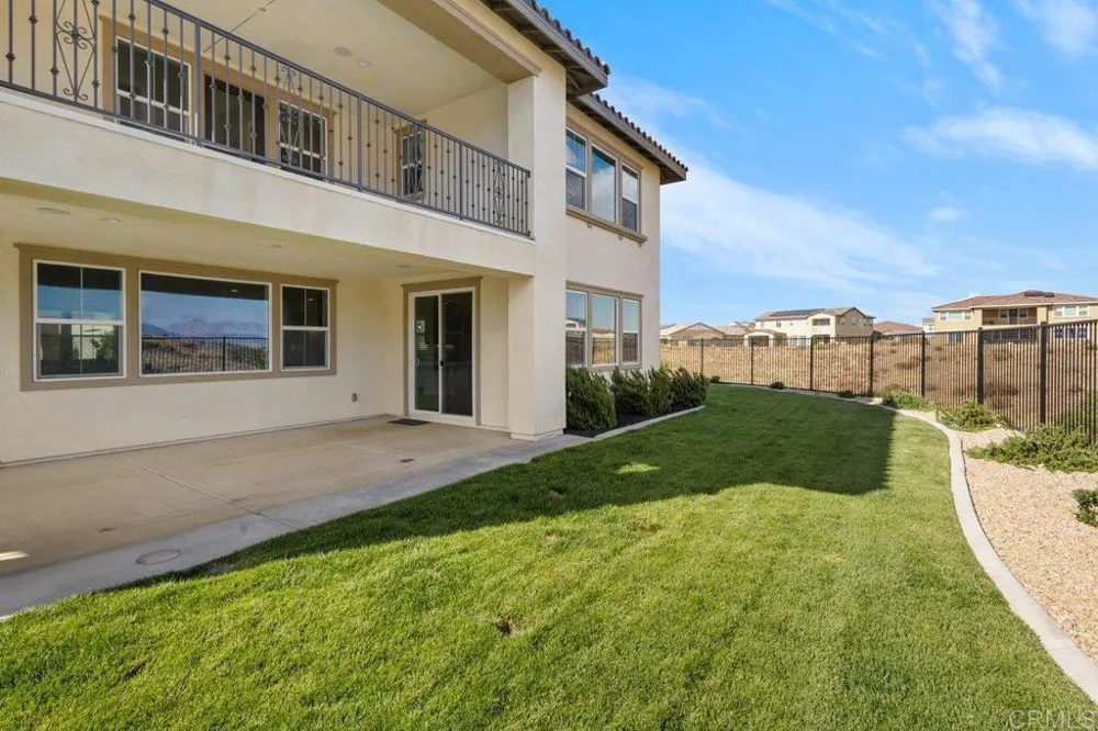 39210 Stallion Drive Palmdale, CA 93551