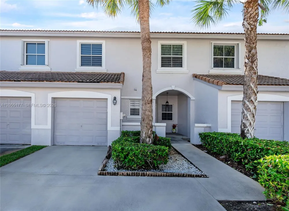 16840 SW 1st Mnr #16840 Pembroke Pines, FL 33027