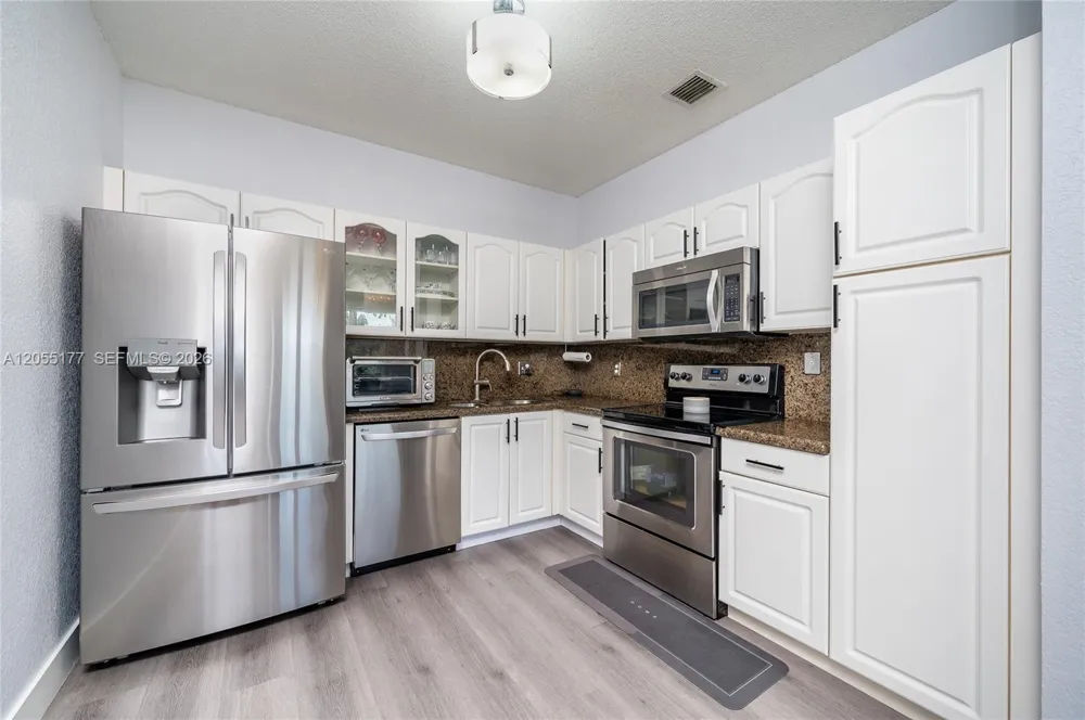 16840 SW 1st Mnr #16840 Pembroke Pines, FL 33027