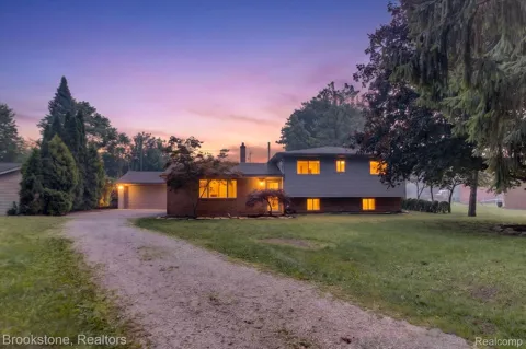7176 Perry Lake Road