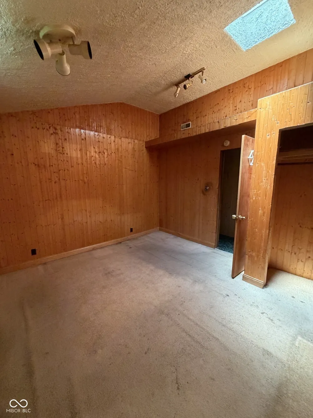 3005 S Pershing Drive Muncie, IN 47302