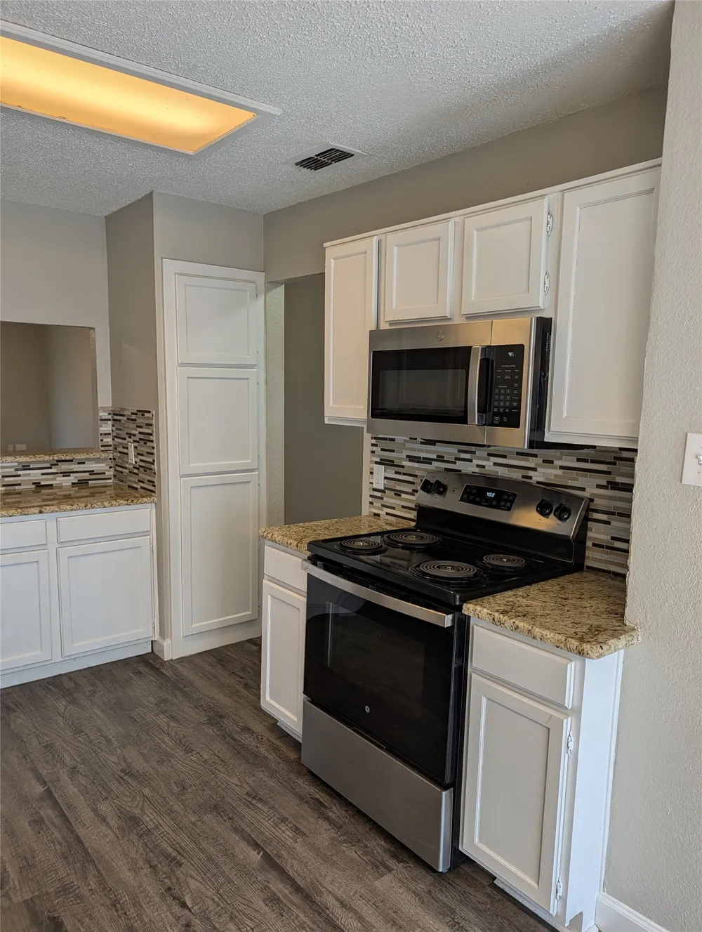8220 Meadowbrook Drive Watauga, TX 76148