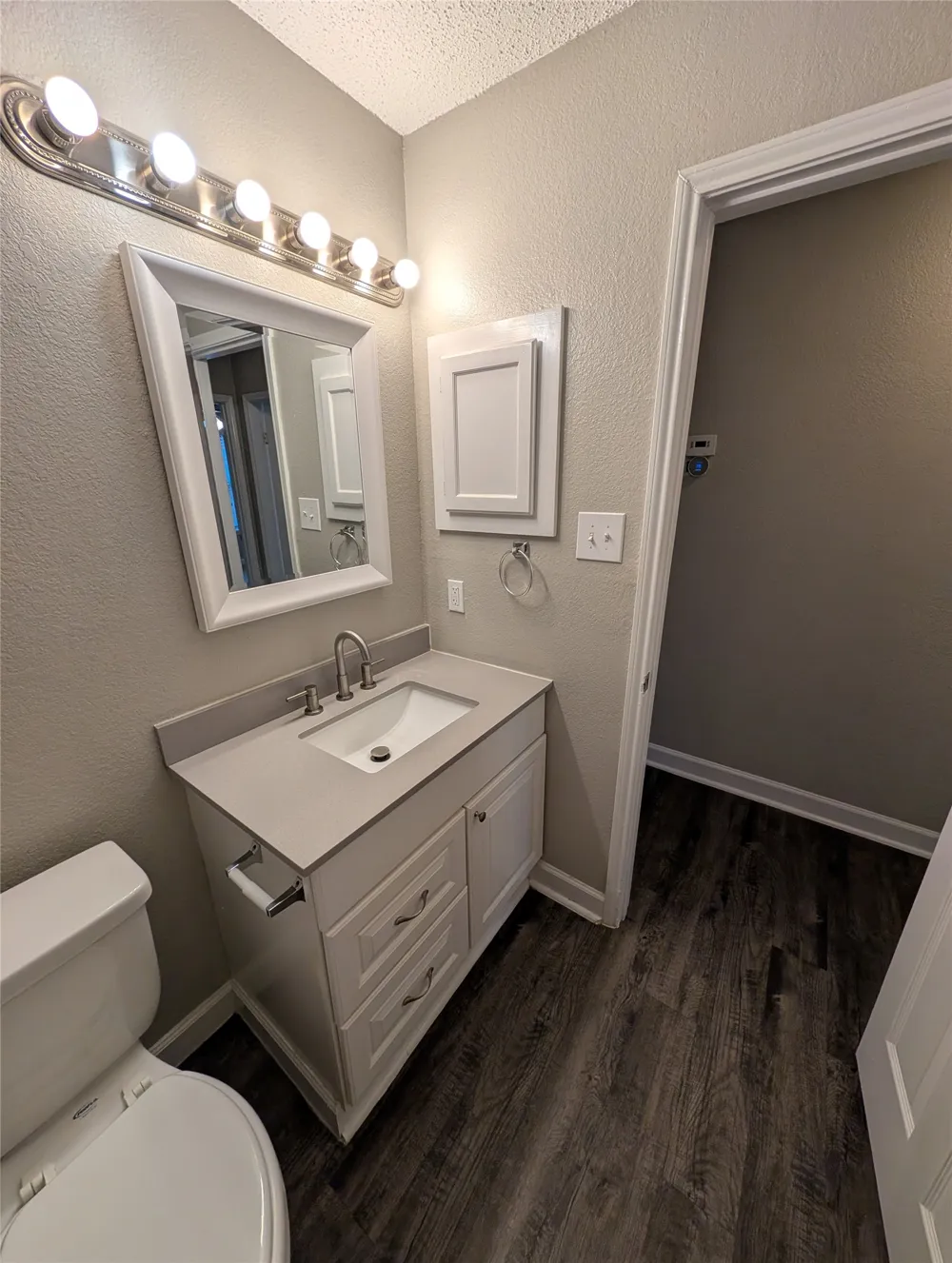 8220 Meadowbrook Drive Watauga, TX 76148