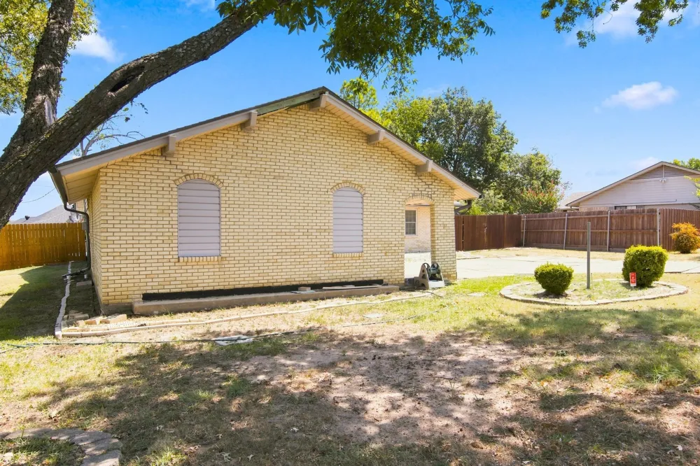2420 Timberlake Drive Irving, TX 75062
