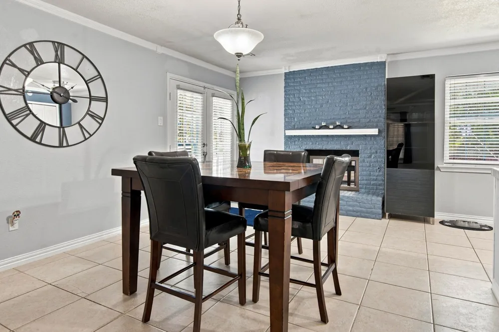 2420 Timberlake Drive Irving, TX 75062