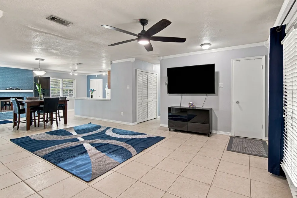 2420 Timberlake Drive Irving, TX 75062