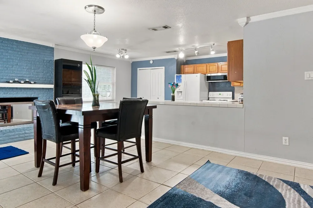 2420 Timberlake Drive Irving, TX 75062