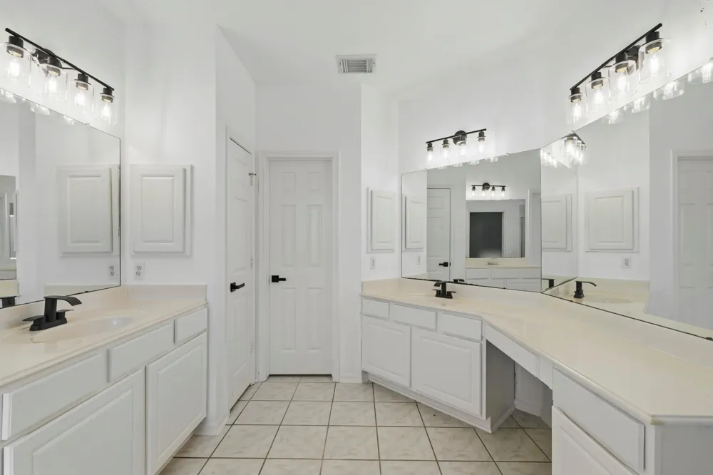 12415 Maily Meadowlane Sugar Land, TX 77478