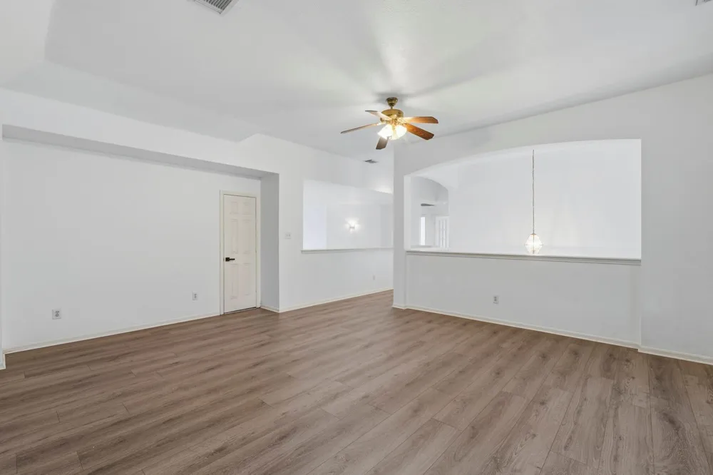 12415 Maily Meadowlane Sugar Land, TX 77478