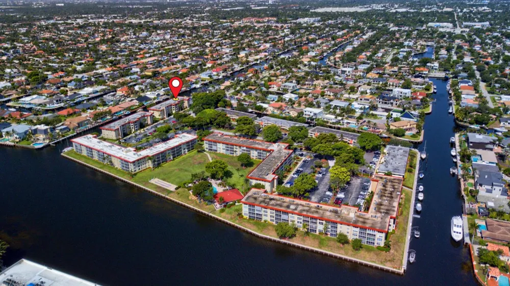 3000 NE 48TH COURT #402 Lighthouse Point, FL 33064