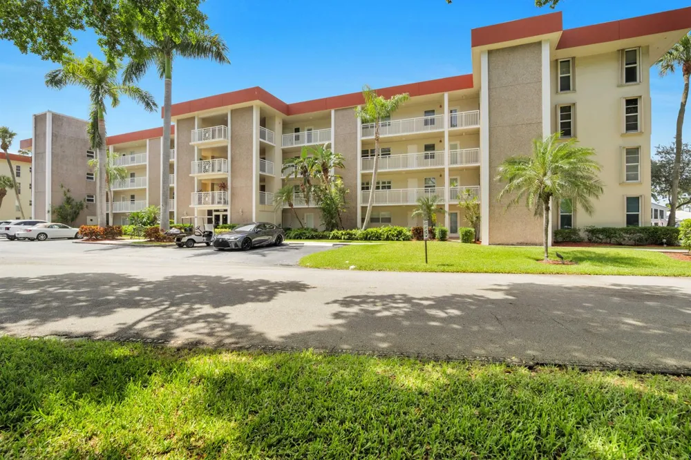 3000 NE 48TH COURT #402 Lighthouse Point, FL 33064