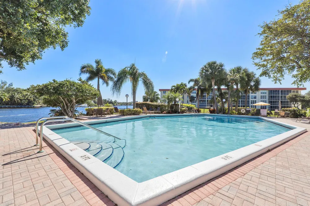 3000 NE 48TH COURT #402 Lighthouse Point, FL 33064