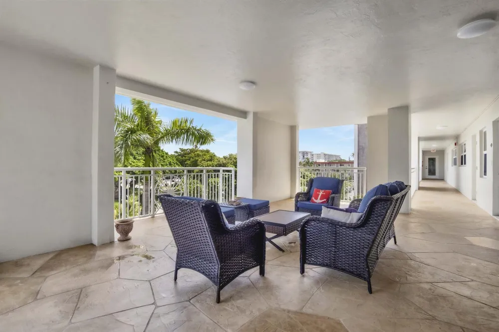 3000 NE 48TH COURT #402 Lighthouse Point, FL 33064