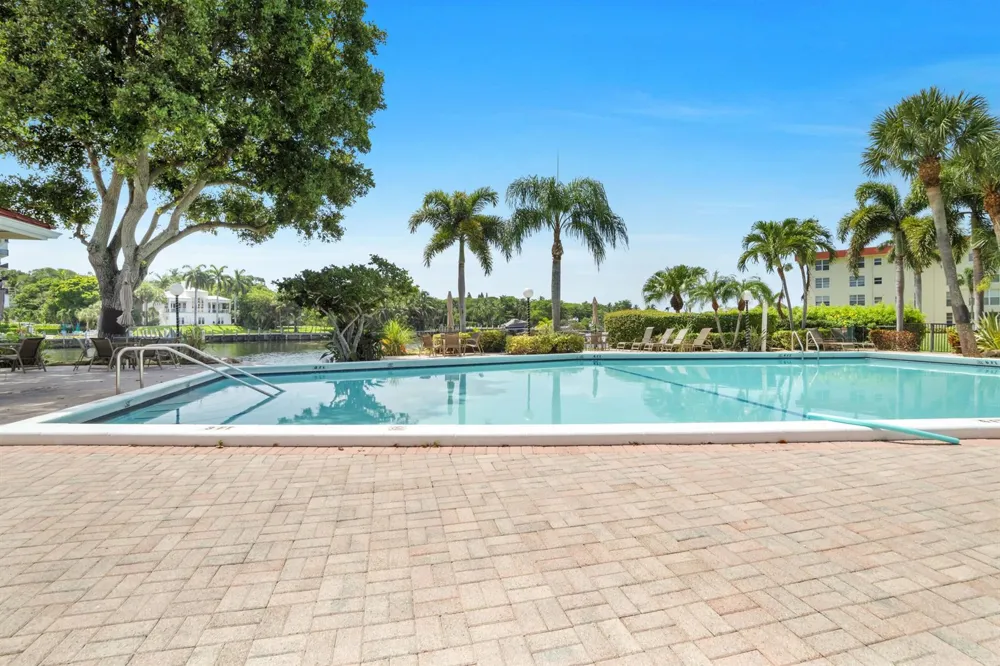 3000 NE 48TH COURT #402 Lighthouse Point, FL 33064