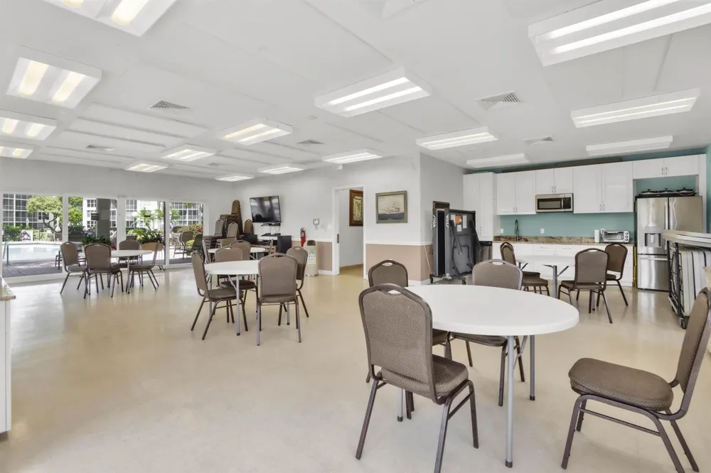 3000 NE 48TH COURT #402 Lighthouse Point, FL 33064