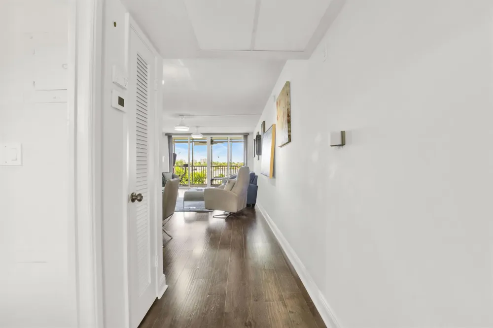 3000 NE 48TH COURT #402 Lighthouse Point, FL 33064