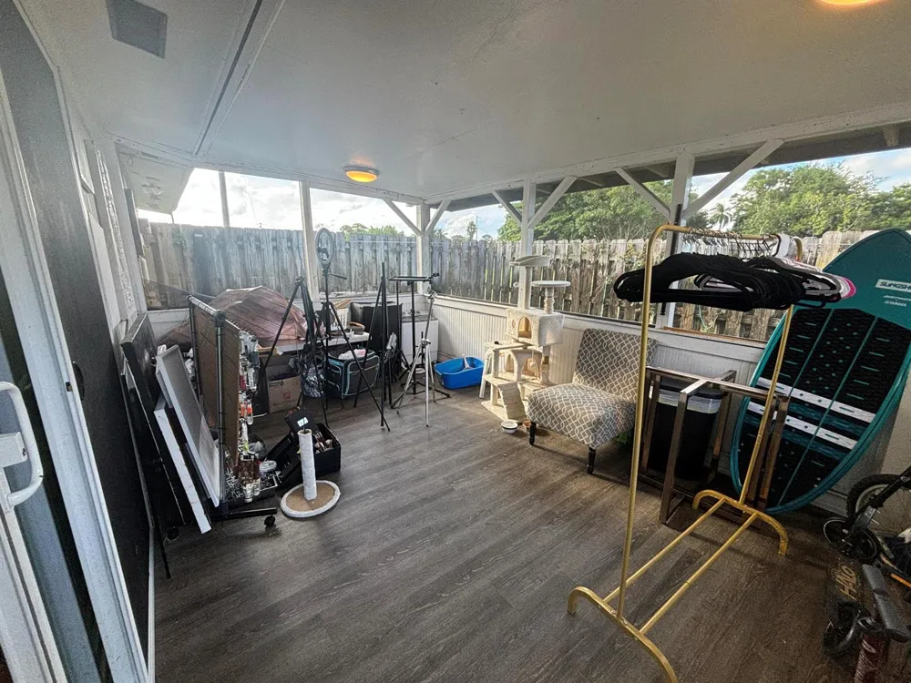 5027 Michigan Av. #16b West Palm Beach, FL 33415