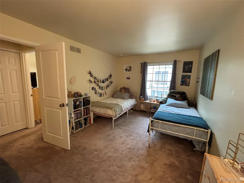 2708 Glenbridge Court Ann Arbor City, MI 48104