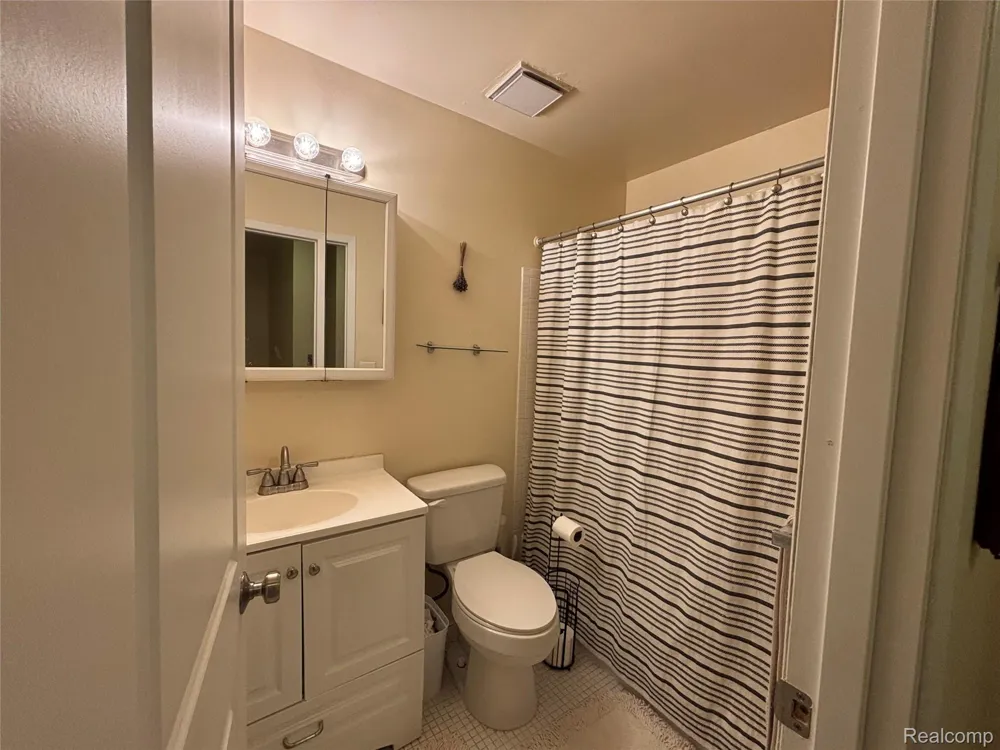 2708 Glenbridge Court Ann Arbor City, MI 48104