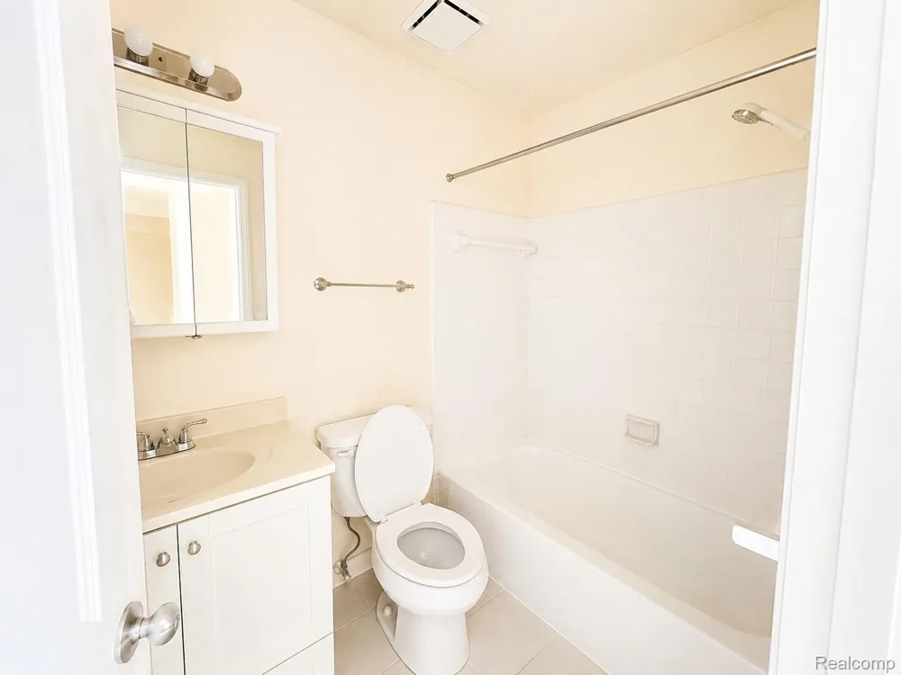 2708 Glenbridge Court Ann Arbor City, MI 48104