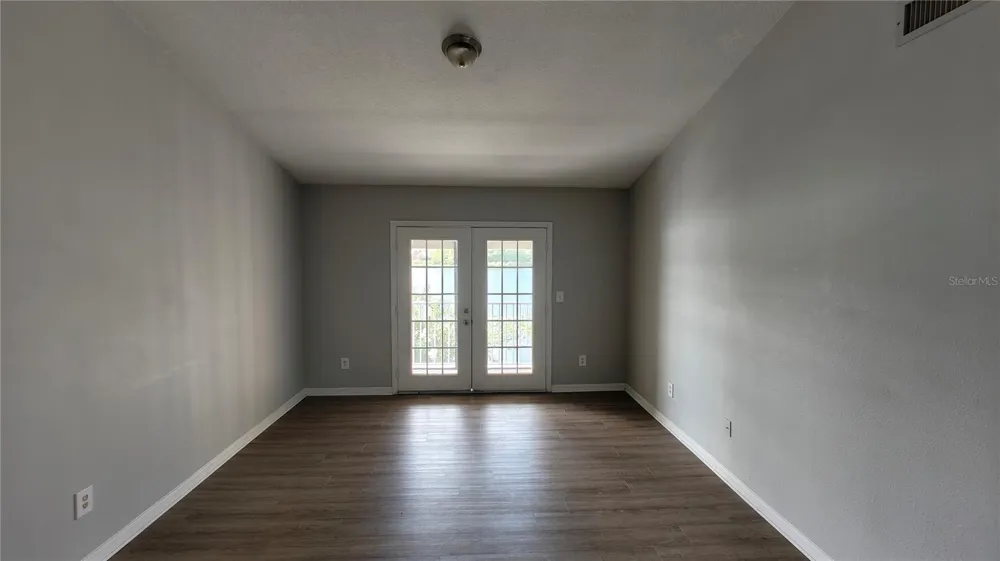 145 PEARL LAKE CAUSEWAY #204 Altamonte Springs, FL 32714