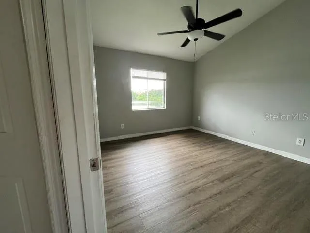 145 PEARL LAKE CAUSEWAY #204 Altamonte Springs, FL 32714