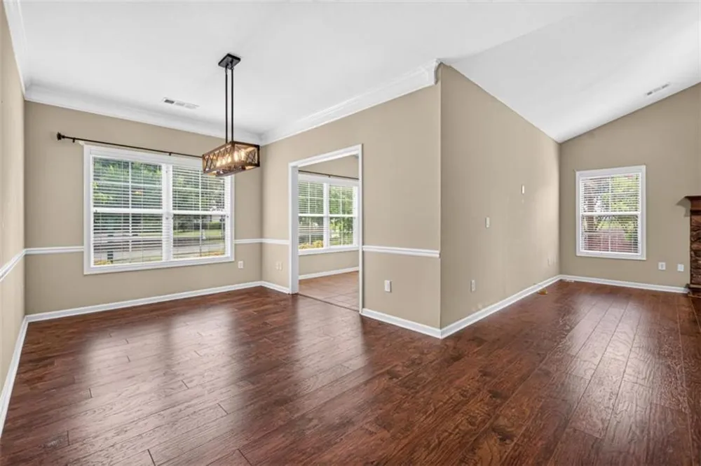 305 Victory Circle Commerce, GA 30529