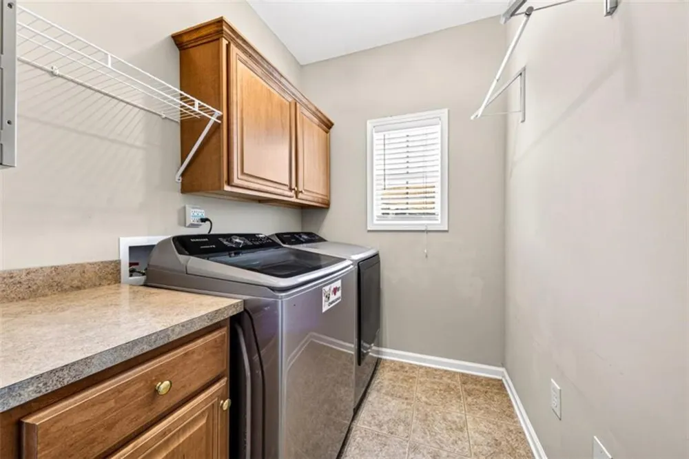 305 Victory Circle Commerce, GA 30529