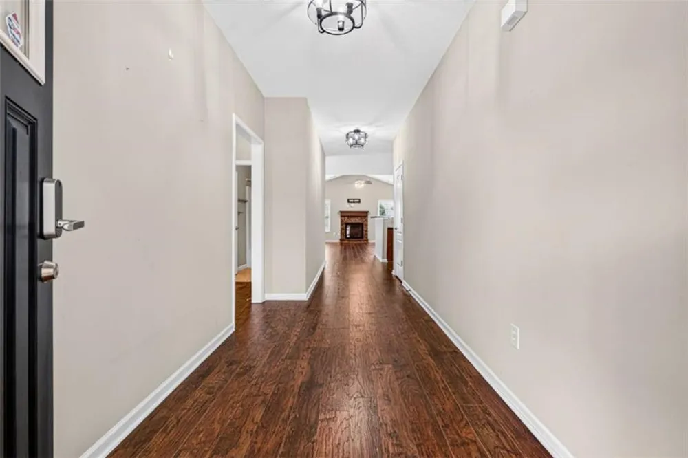 305 Victory Circle Commerce, GA 30529