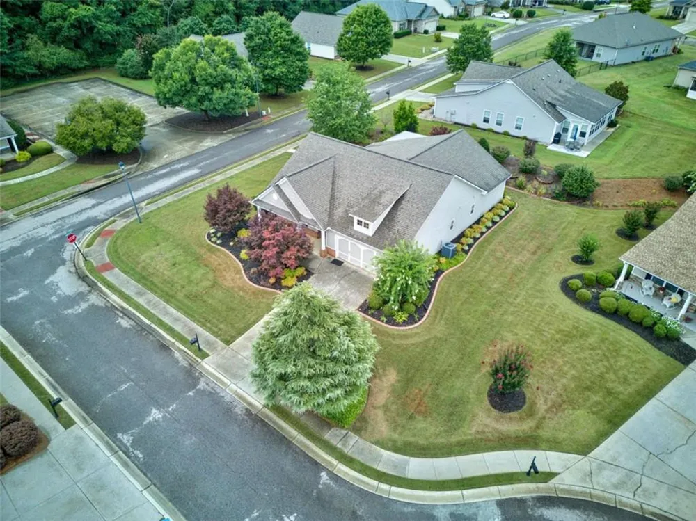 305 Victory Circle Commerce, GA 30529