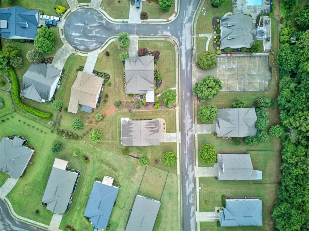 305 Victory Circle Commerce, GA 30529