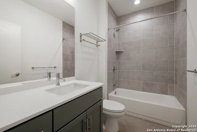 102 Tendick #UNIT 802 San Antonio, TX 78209