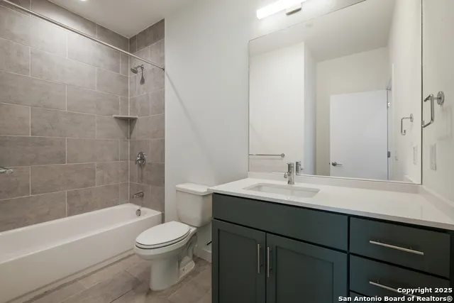 102 Tendick #UNIT 802 San Antonio, TX 78209