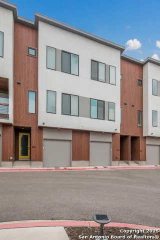 102 Tendick #UNIT 802 San Antonio, TX 78209
