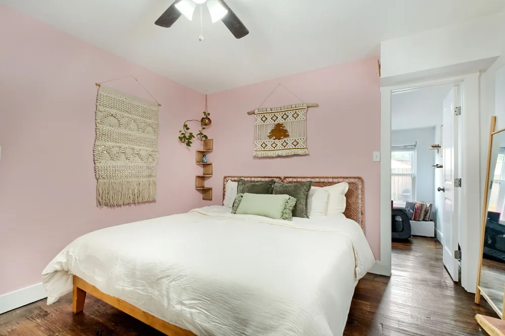 818 Windomere Avenue Dallas, TX 75208