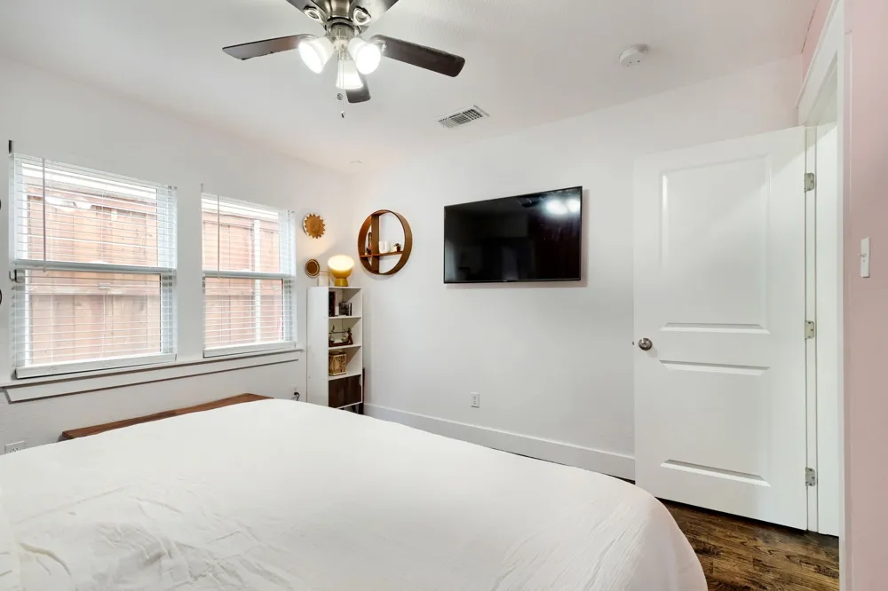 818 Windomere Avenue Dallas, TX 75208