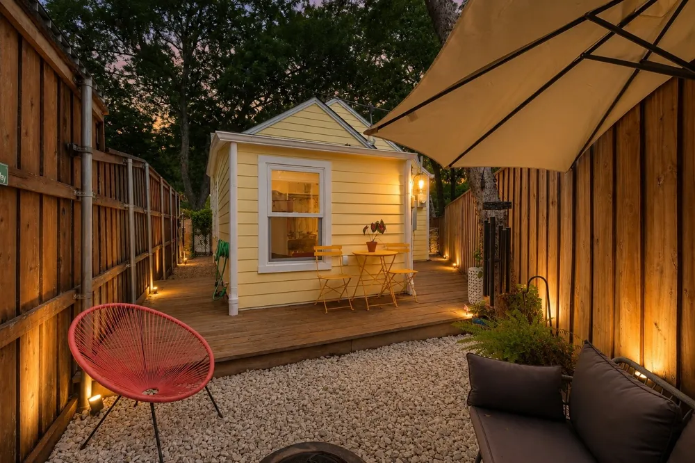 818 Windomere Avenue Dallas, TX 75208