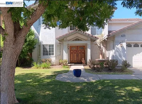 425 Cecelio Way