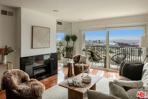 1230 Horn Avenue #728