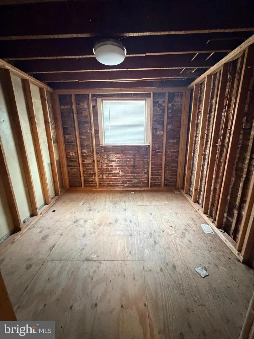 6233 BOUVIER STREET Philadelphia, PA 19141