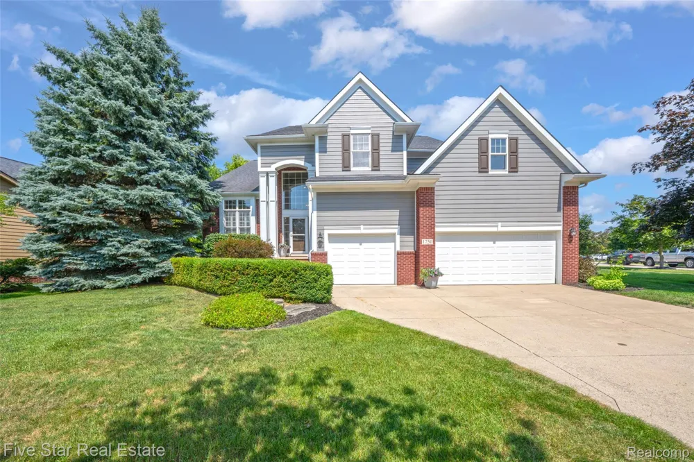 1750 Cheshire Lane Commerce Charter Township, MI 48382