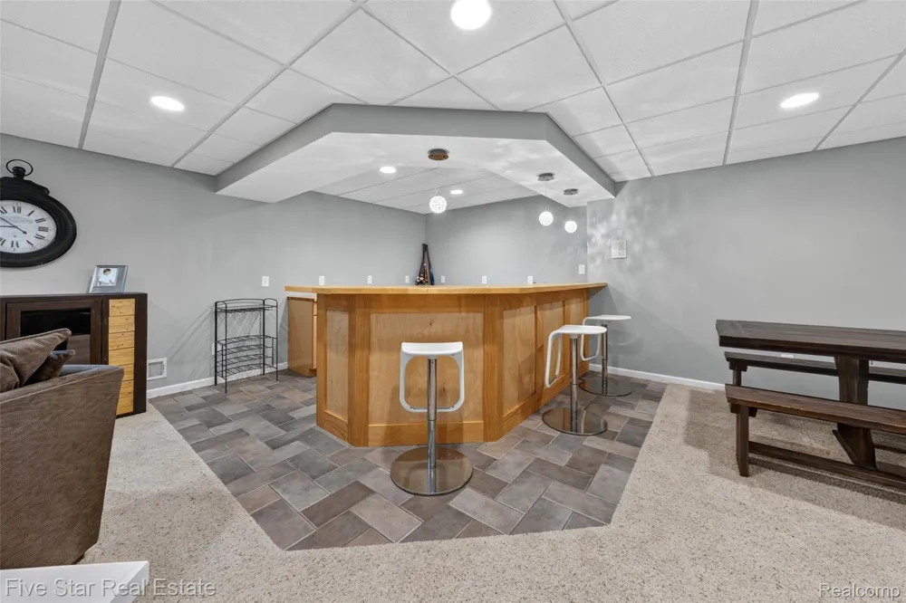 1750 Cheshire Lane Commerce Charter Township, MI 48382
