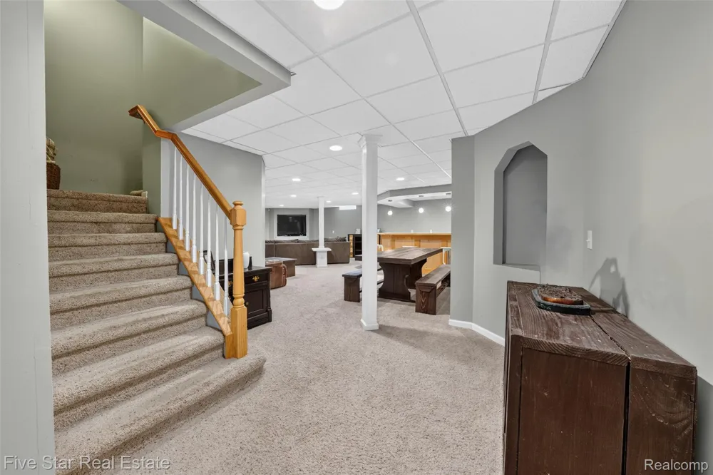 1750 Cheshire Lane Commerce Charter Township, MI 48382