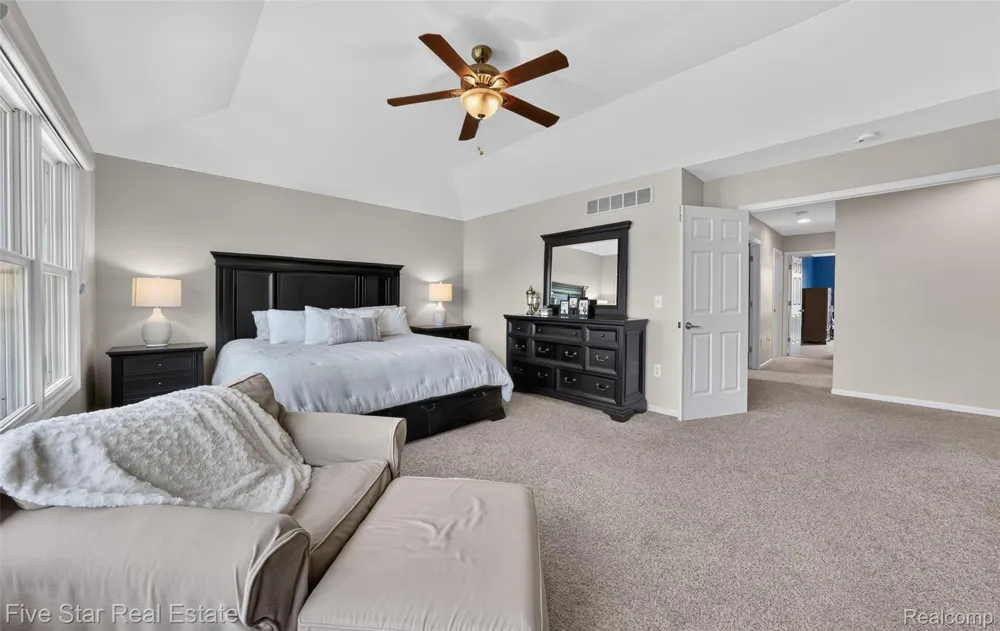 1750 Cheshire Lane Commerce Charter Township, MI 48382