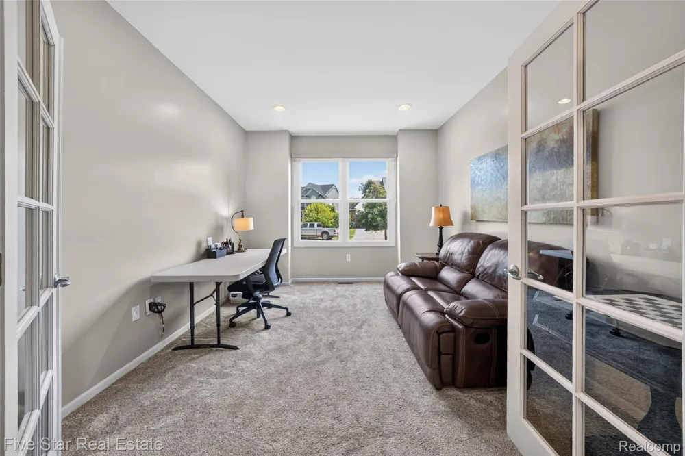 1750 Cheshire Lane Commerce Charter Township, MI 48382