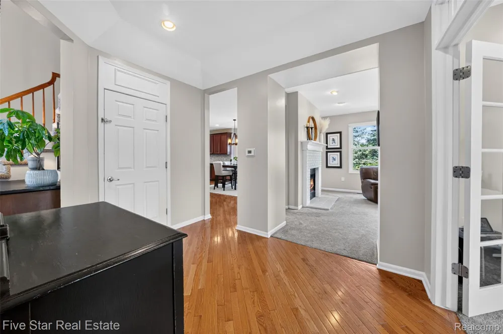 1750 Cheshire Lane Commerce Charter Township, MI 48382